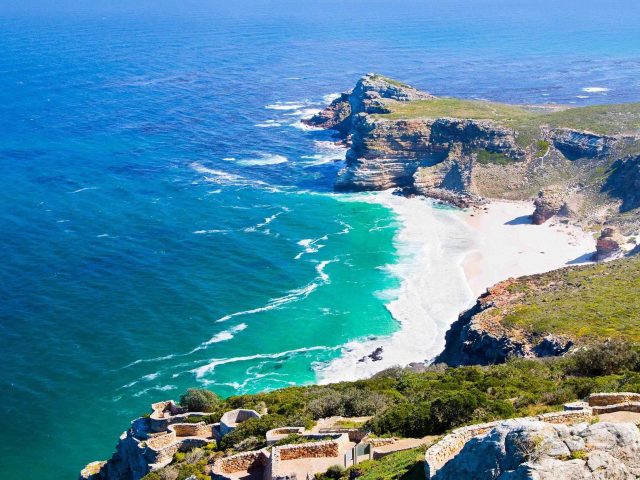 https://2host.app/wp-content/uploads/2018/08/post_capetown_03-640x480.jpg