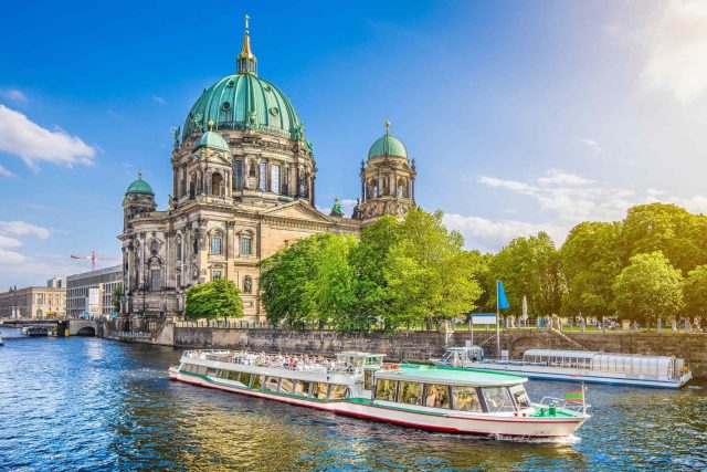 https://2host.app/wp-content/uploads/2018/09/destination-berlin-02-640x427.jpg