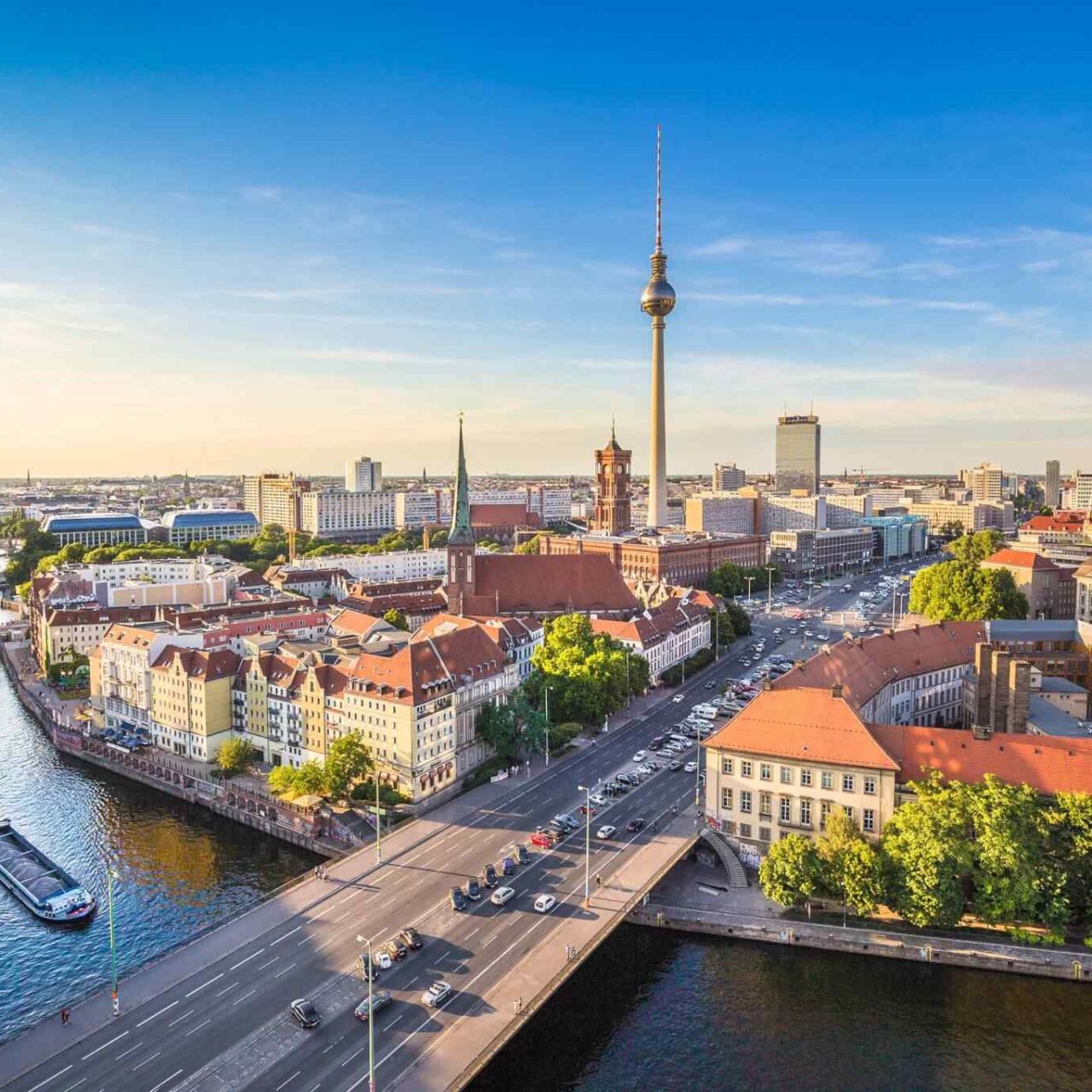 https://2host.app/wp-content/uploads/2018/09/destination-berlin-05-1280x1280.jpg