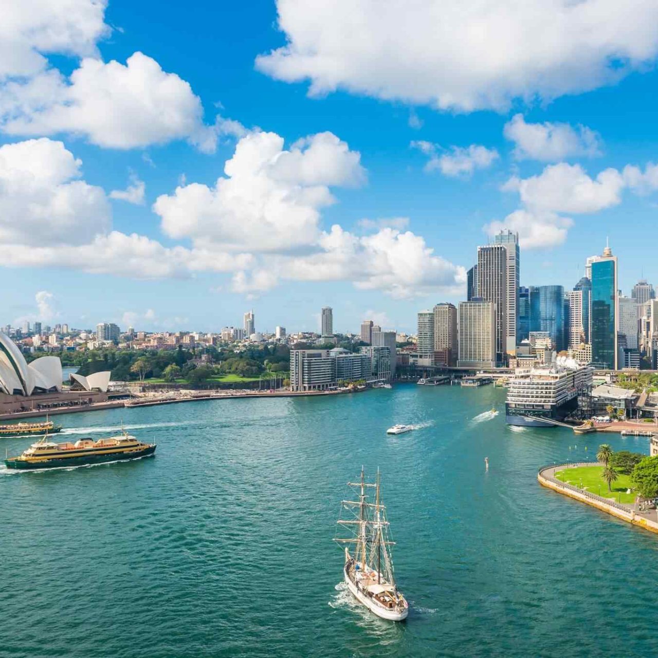 https://2host.app/wp-content/uploads/2018/09/destination-sydney-04-1280x1280.jpg